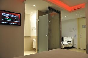 Life Hotel