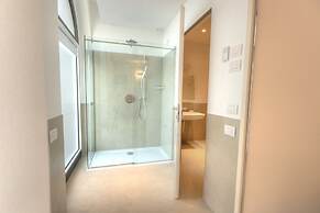 Life Hotel