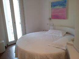 Life Hotel