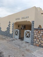 Lucia Villas