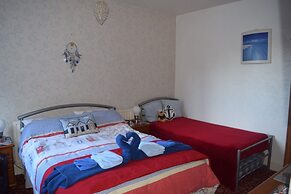 Lyndsay Guest House