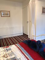 Lyndsay Guest House