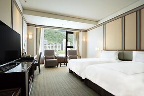 Evergreen Resort Hotel (Jiaosi)