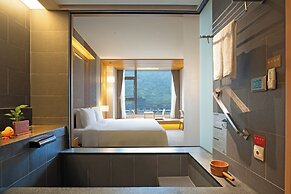 Evergreen Resort Hotel (Jiaosi)