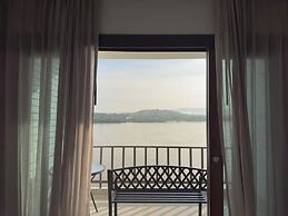 Siam Triangle Hotel
