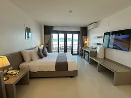 Siam Triangle Hotel