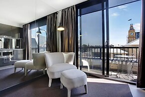 MainStay Suites Hawthorn