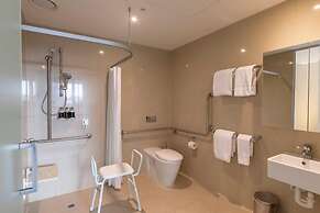 MainStay Suites Hawthorn