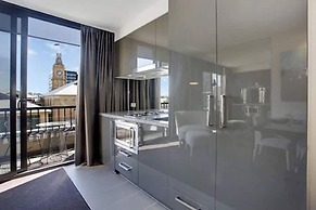 MainStay Suites Hawthorn