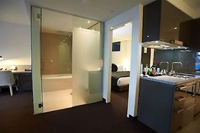 MainStay Suites Hawthorn