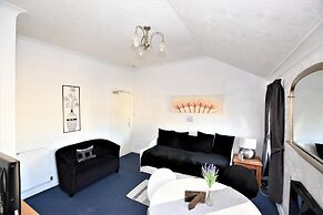 Bridle Lodge Apartments