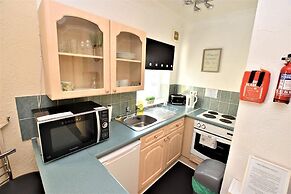 Bridle Lodge Apartments