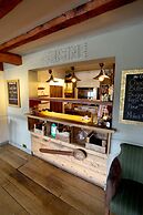 The Crown at Playhatch