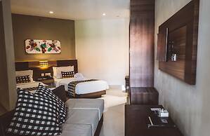 Grand Barong Resort