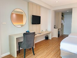 Miloft Sathorn hotel