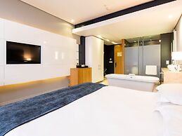 aha Gateway Hotel