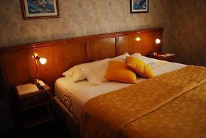 Altezza Apart Suites Hotel
