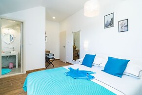 Jele Rooms