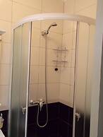Jele Rooms