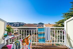 Jele Rooms