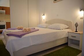 Jele Rooms
