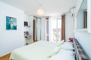 Jele Rooms