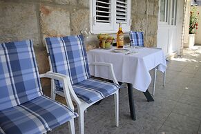 Jele Rooms