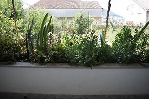 Jele Rooms