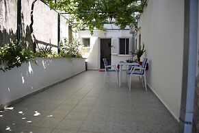 Jele Rooms