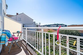 Jele Rooms