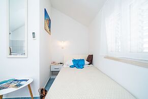 Jele Rooms