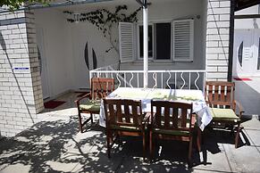 Jele Rooms