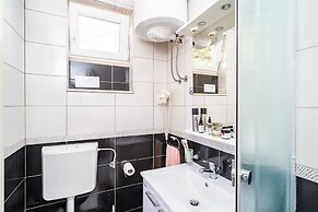 Jele Rooms