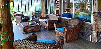 Tauraa Hotel