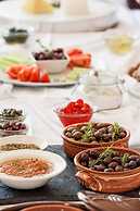 Vardis Olive Garden