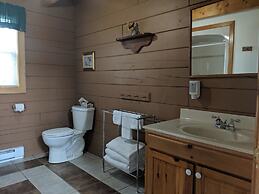 Smith Rock Chalets & Retreat