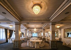 Majestic Hotel