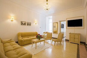 Majestic Hotel