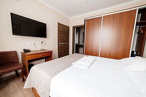 Chagala Uralsk Hotel