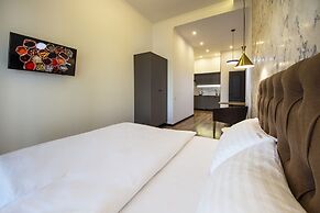 Central Dayflat Apartments