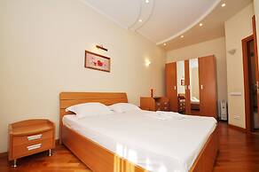 Central Dayflat Apartments