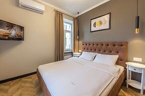 Central Dayflat Apartments