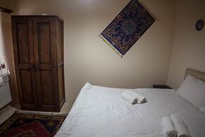 Seven Rock Cave Hotel