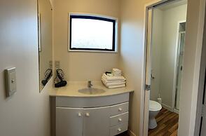 Rayland Epsom Motel
