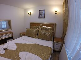 Blue Eye Suites