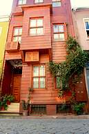 Blue Eye Suites