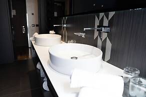 Divina Luxury Hotel