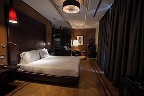 Divina Luxury Hotel