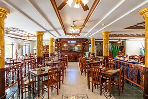 Tony Resort
