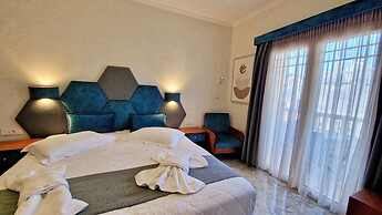 Hotel Dionysis Studios